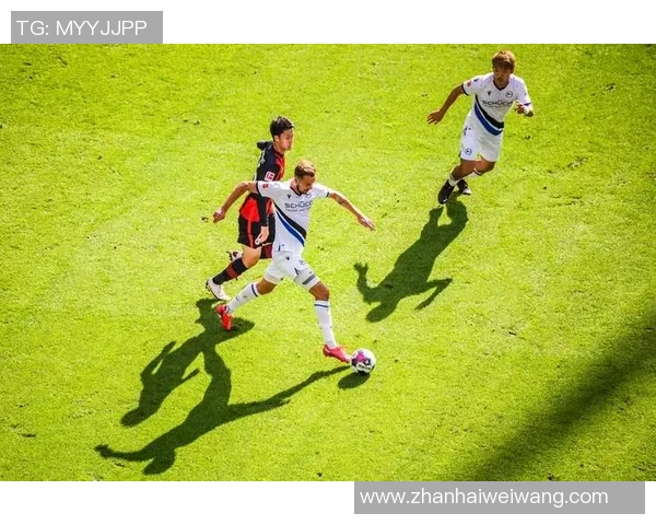 法兰克福与比勒费尔德精彩对决直播全程回顾与分析 法兰克福与比勒费尔德精彩对决直播全程回顾与分析